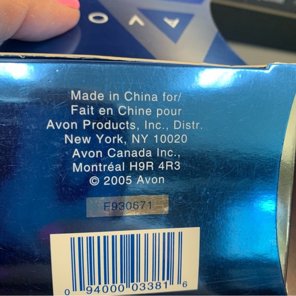 Avon adjustable cord necklace with silvertone disk pendant 22” long NIB - Picture 4 of 5